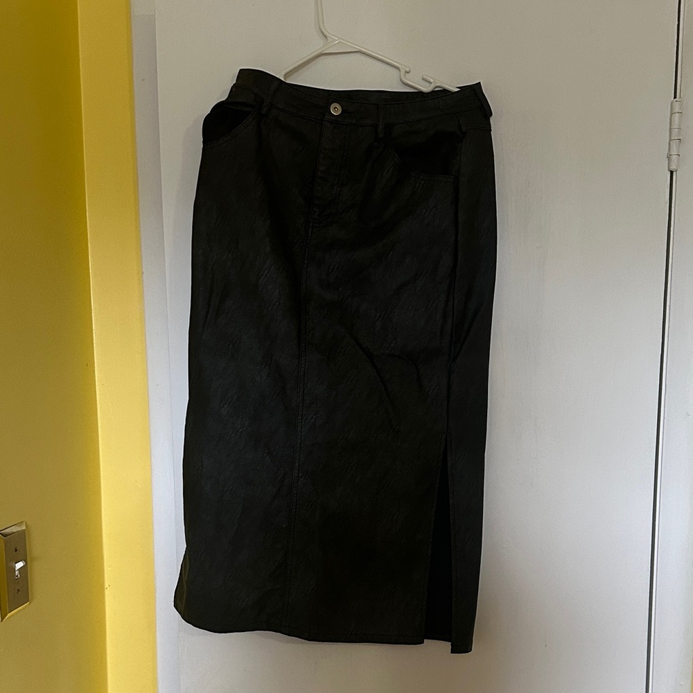 Black Midi Skirt with Side Slits